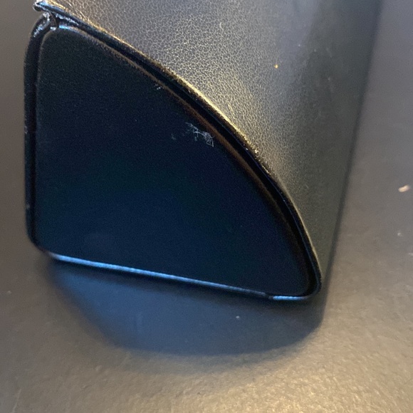 Fendi triangle twist black eyeglass / sunglasses hard shell case - Picture 7 of 9